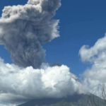 Mayon Volcano, nag-alboroto